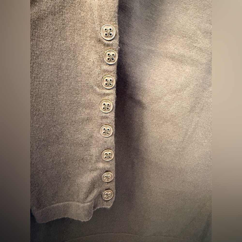J McLaughlin Olive Green Crew Neck Sweater Gold Buttons on sleeves. Large. - Picture 5 of 9